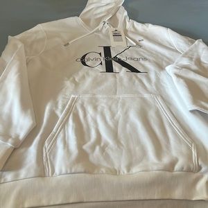 Calvin Klein brand new, never been use before. XXL